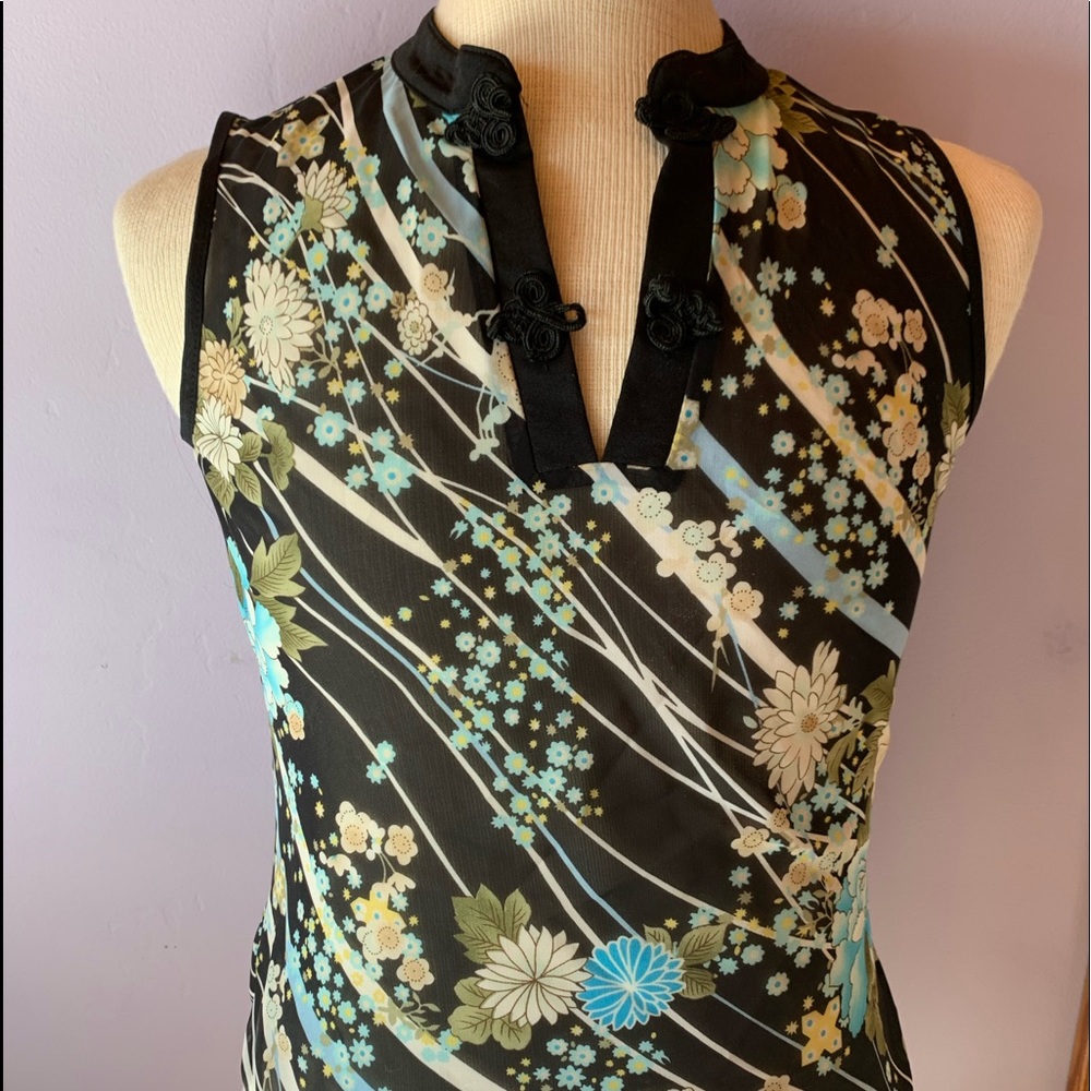 Floral sheer sleeveless top